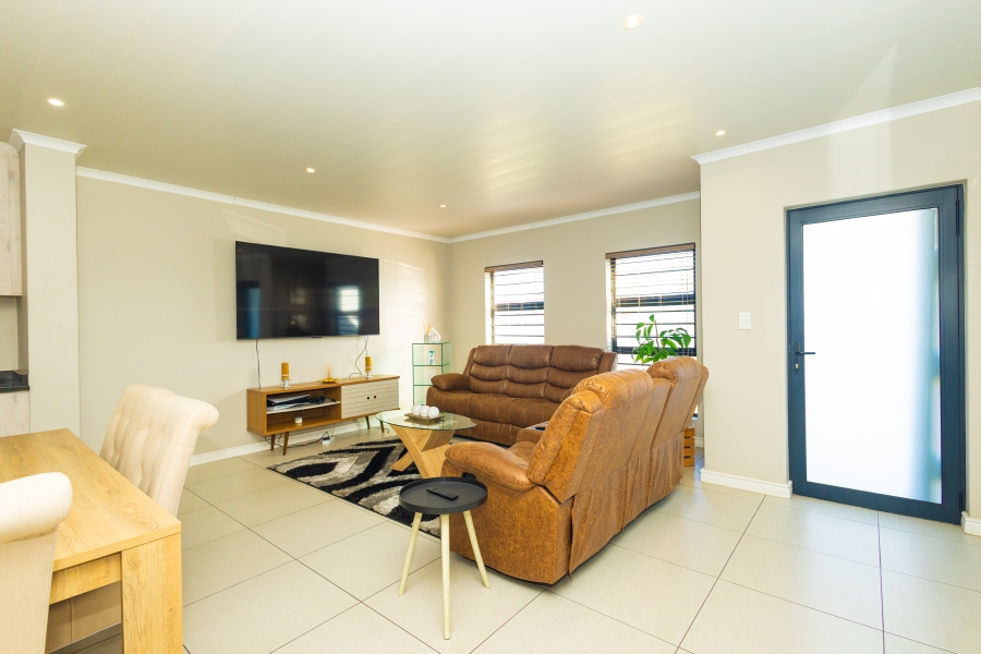 3 Bedroom Property for Sale in Marinda Park Western Cape